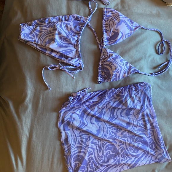 NEW NEVER WORN SHEIN HALTER TRIANGLE BILINI SWIMSUIT WITH COVER SKIRT - Picture 2 of 5